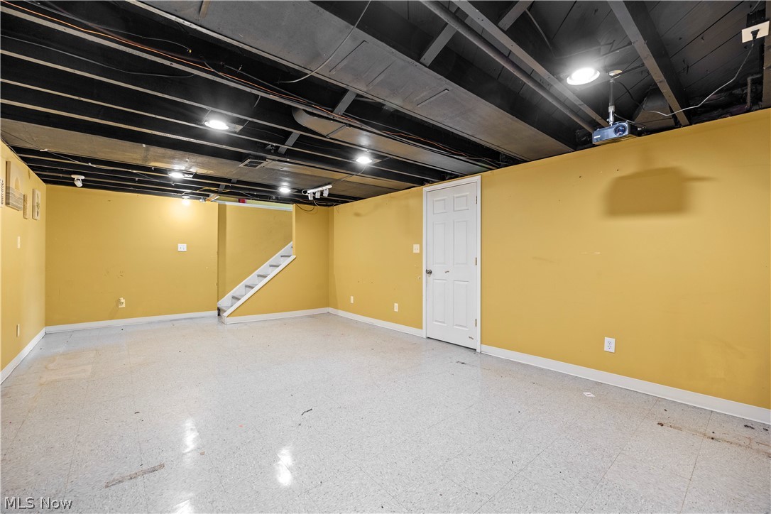 6017 Hodgman Drive Parma Heights OH 44130