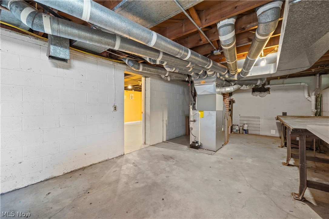 6017 Hodgman Drive Parma Heights OH 44130