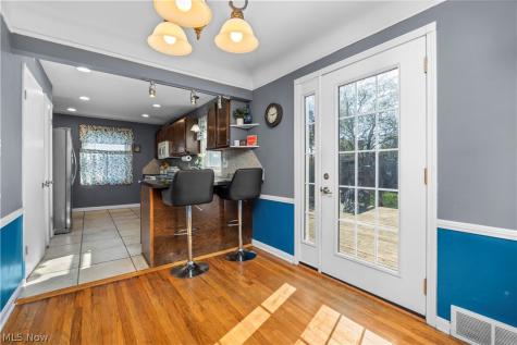 6017 Hodgman Drive Parma Heights OH 44130