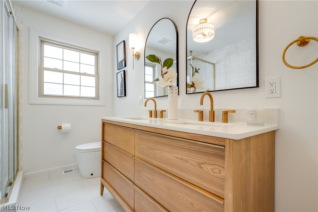 30009 Ednil Drive Bay Village OH 44140