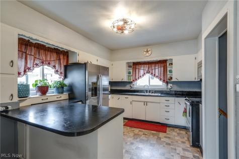 1235 Liberty Avenue Barberton OH 44203