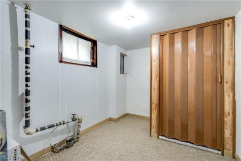 1235 Liberty Avenue Barberton OH 44203