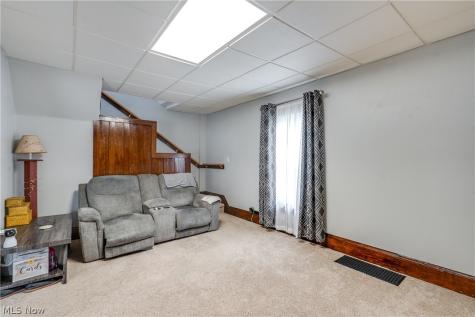 1235 Liberty Avenue Barberton OH 44203