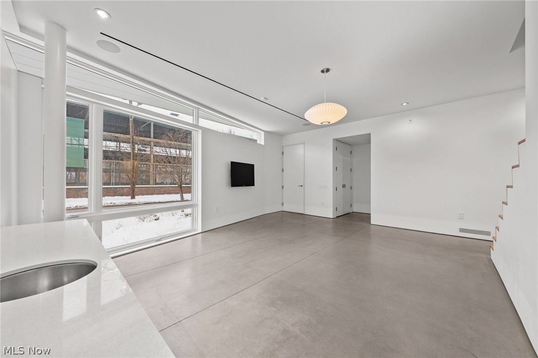 2069 Random Road Cleveland OH 44106