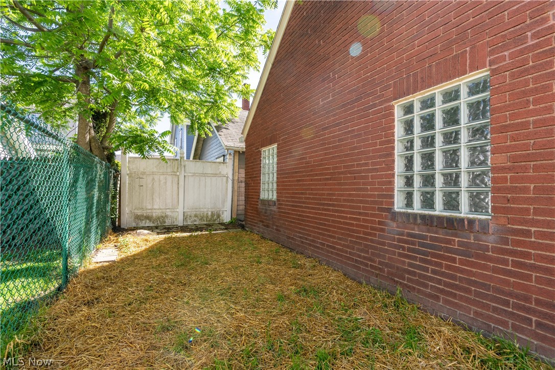 522 18th Street NW Canton OH 44703