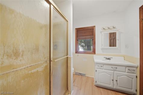 776 Perry Avenue Ravenna OH 44266