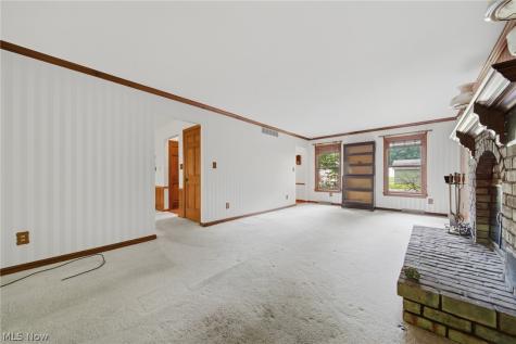 776 Perry Avenue Ravenna OH 44266