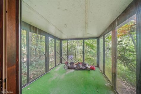 776 Perry Avenue Ravenna OH 44266