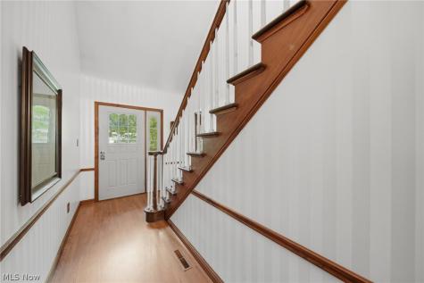 776 Perry Avenue Ravenna OH 44266