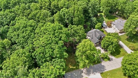 776 Perry Avenue Ravenna OH 44266