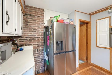 2390 Roth Drive Cuyahoga Falls OH 44221