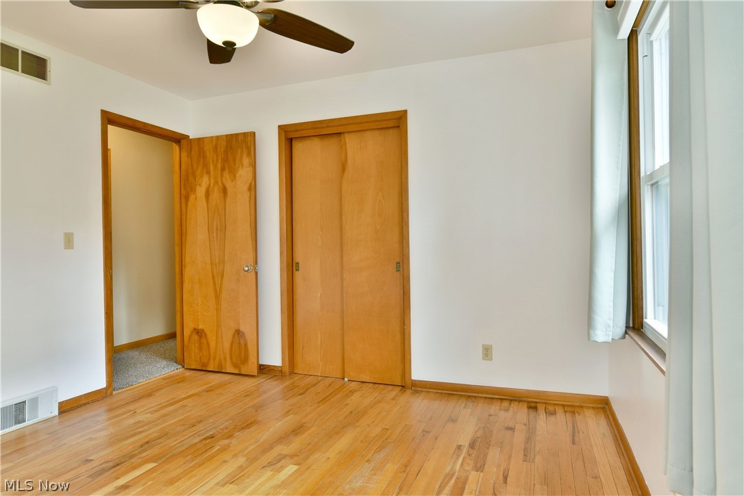 8294 Englewood Street NE Warren OH 44484