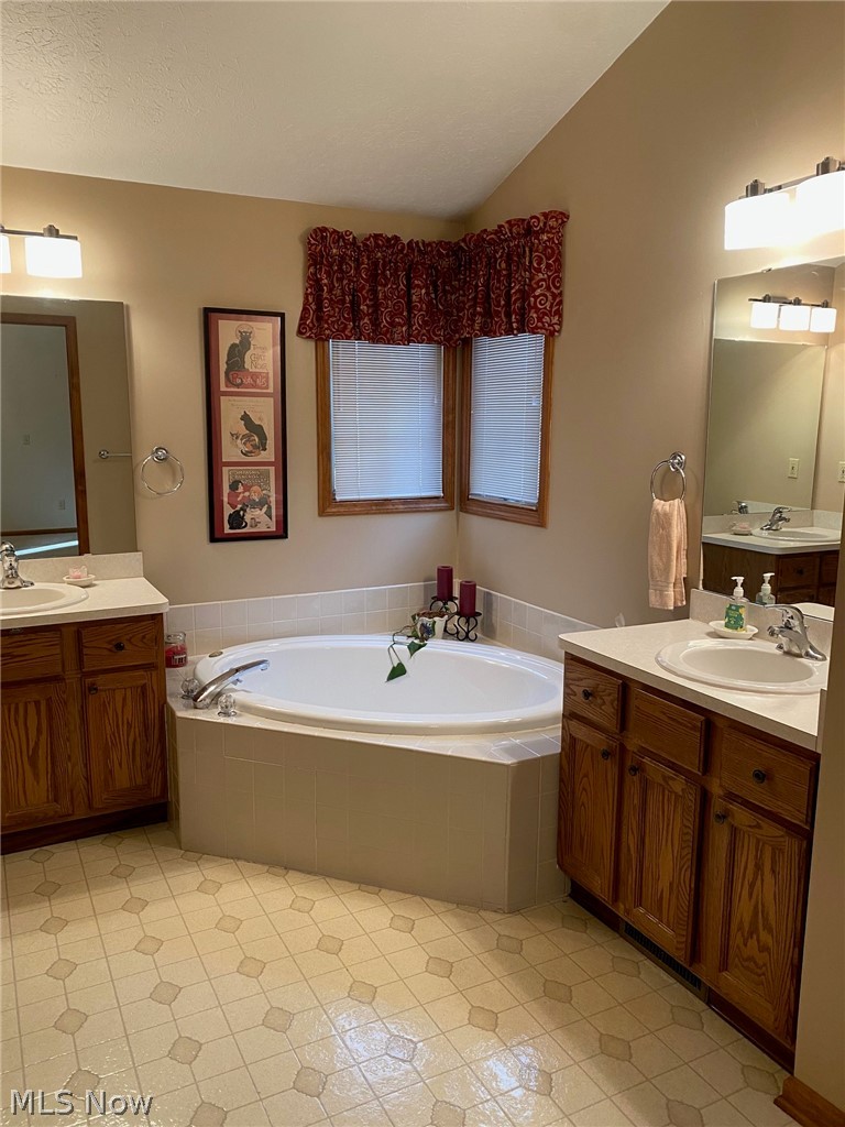 7263 Baldwin Reserve Drive Middleburg Heights OH 44130