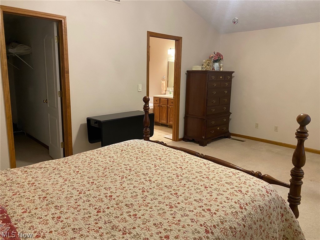 7263 Baldwin Reserve Drive Middleburg Heights OH 44130