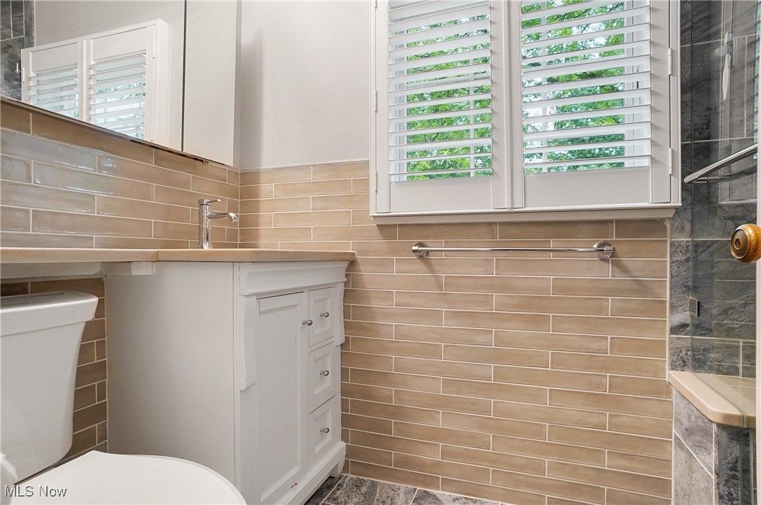 709 Palisades Drive Akron OH 44303