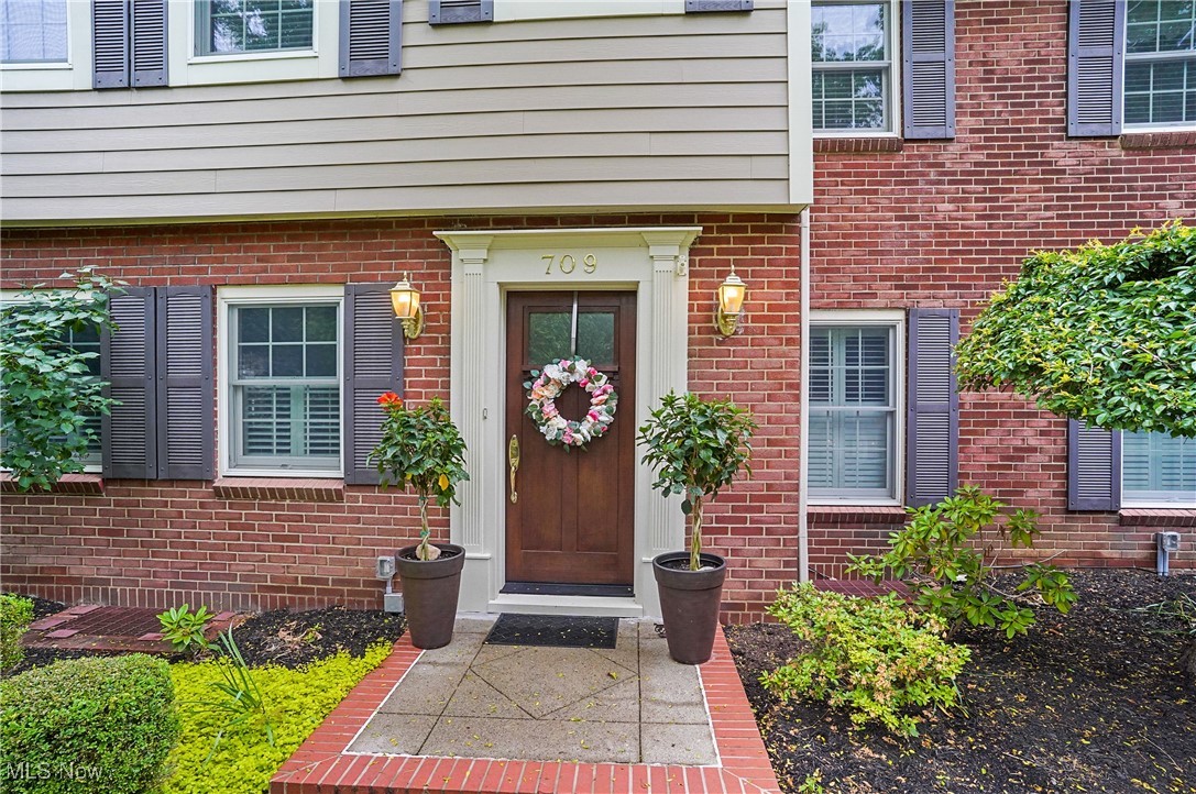 709 Palisades Drive Akron OH 44303