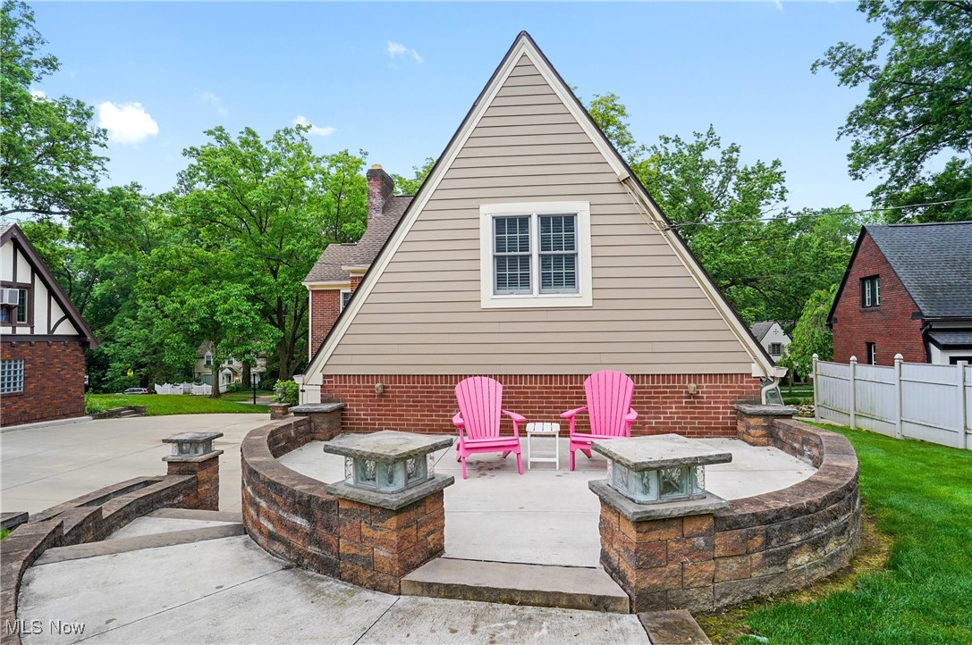 709 Palisades Drive Akron OH 44303