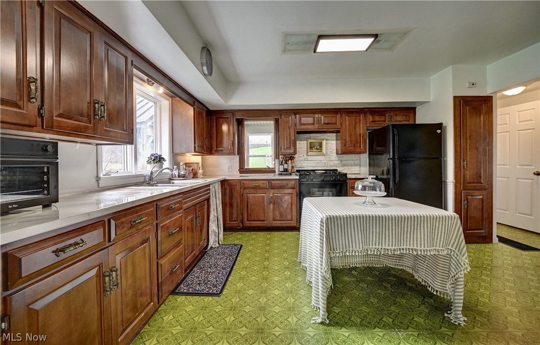 7506 Roy Andrews Road NW New Philadelphia OH 44663