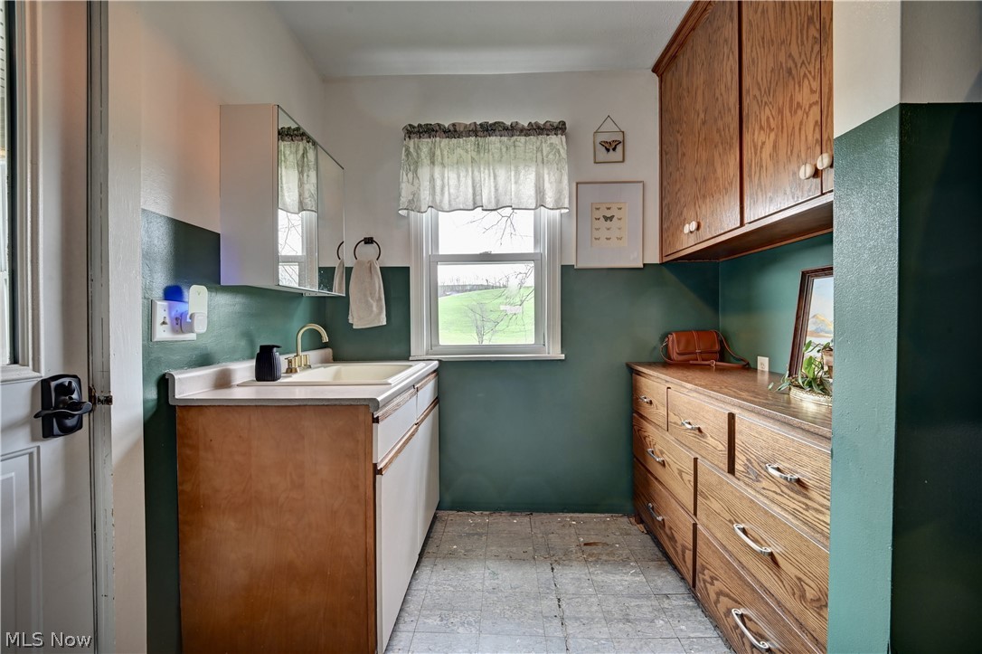 7506 Roy Andrews Road NW New Philadelphia OH 44663