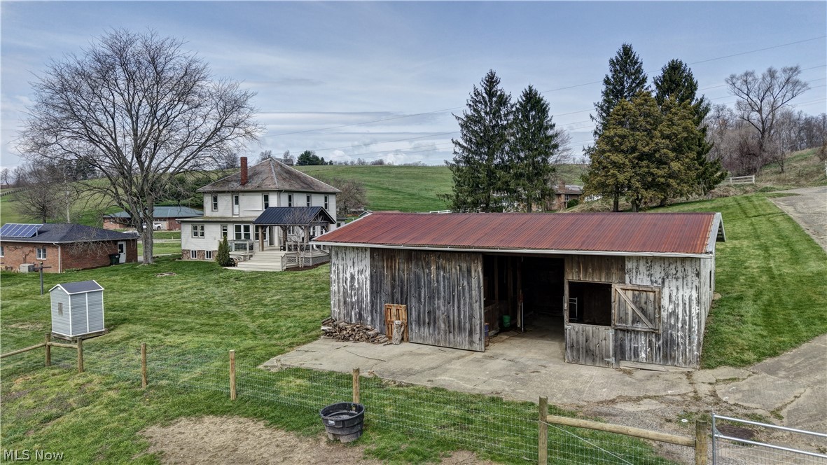 7506 Roy Andrews Road NW New Philadelphia OH 44663