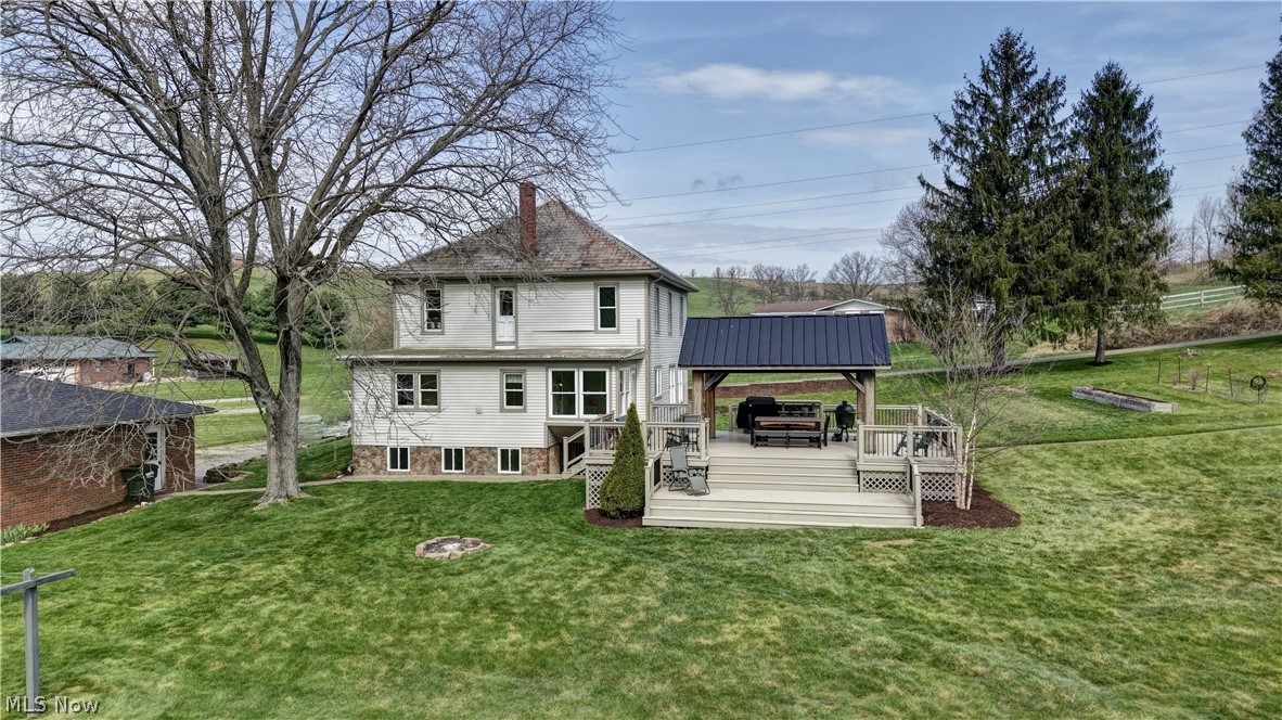 7506 Roy Andrews Road NW New Philadelphia OH 44663