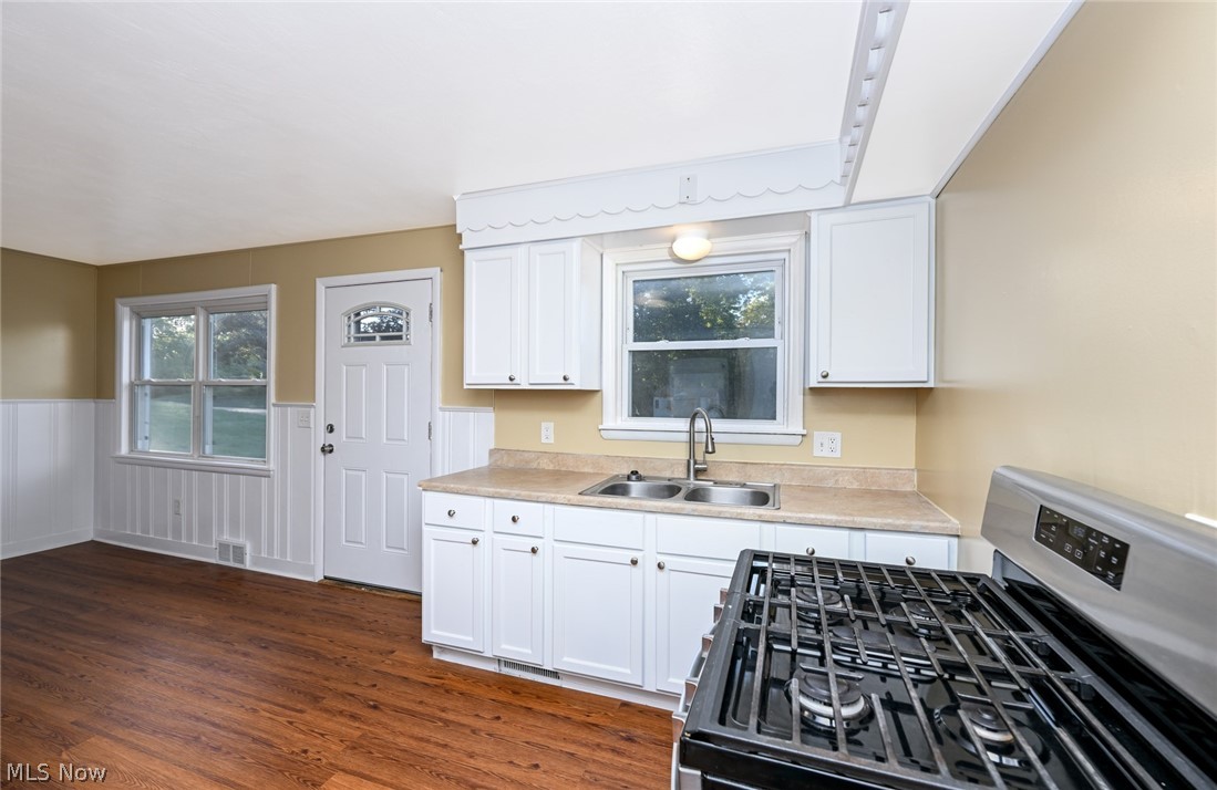 69 W Hiram Street Barberton OH 44203