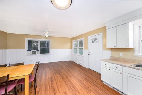 69 W Hiram Street Barberton OH 44203
