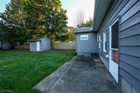69 W Hiram Street Barberton OH 44203