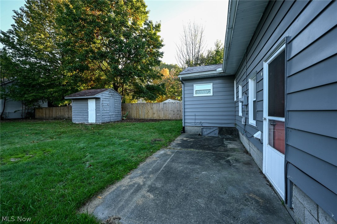 69 W Hiram Street Barberton OH 44203
