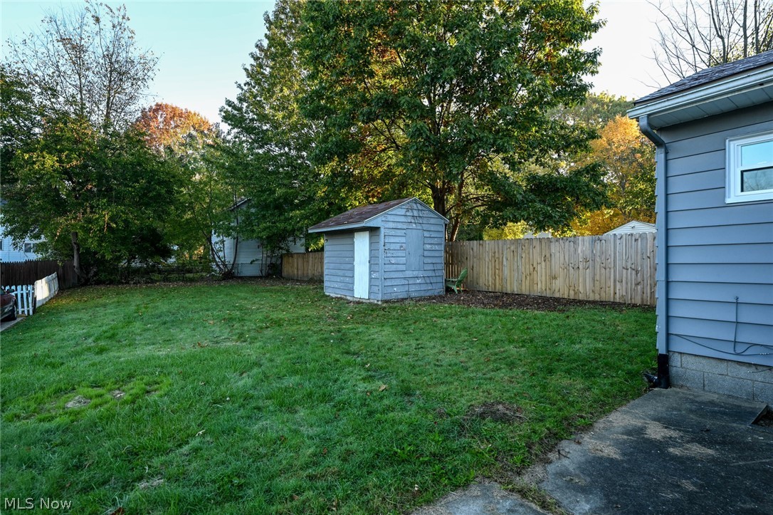 69 W Hiram Street Barberton OH 44203