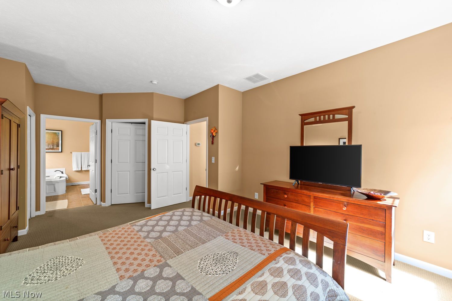 10329 Redbud Drive Aurora OH 44202