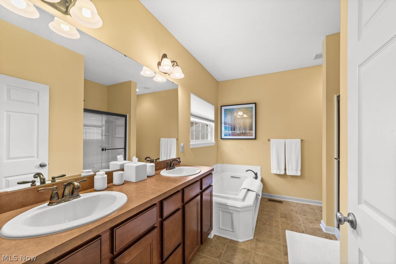 10329 Redbud Drive Aurora OH 44202