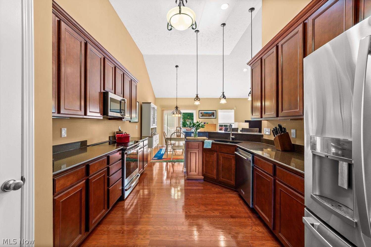 10329 Redbud Drive Aurora OH 44202