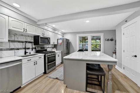 9447 Lindberg Drive North Royalton OH 44133