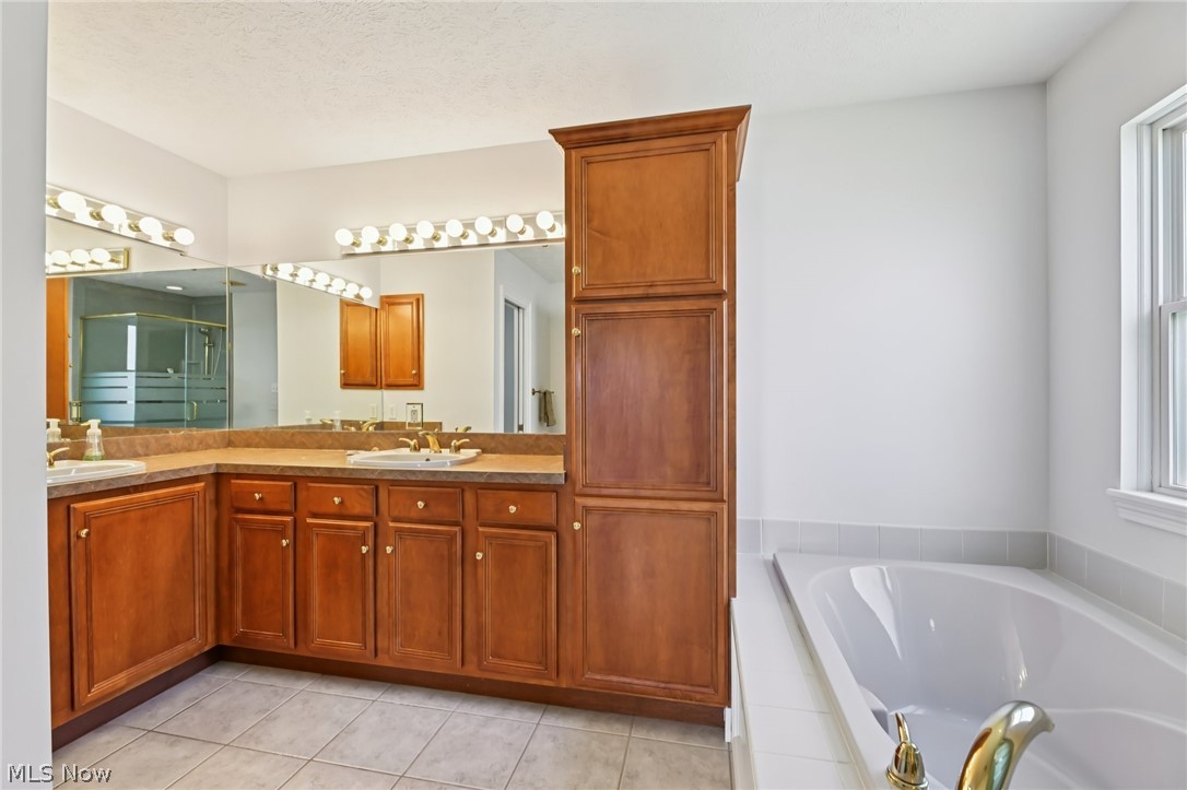 116 Squires Lane Chardon OH 44024