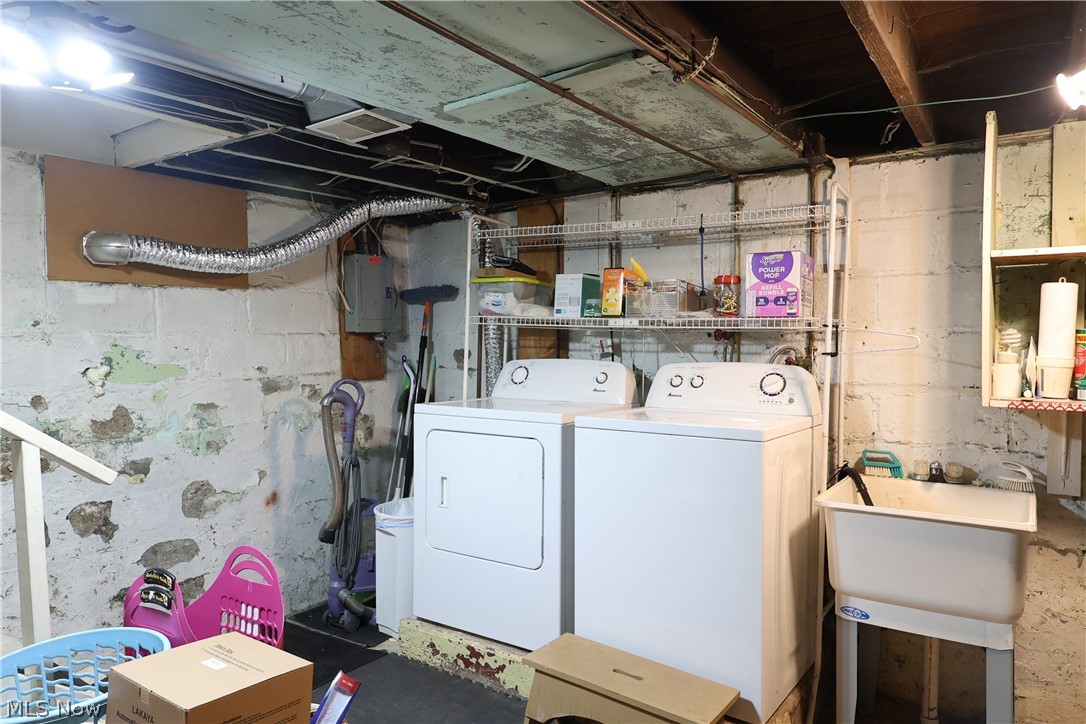 1621 Union Street Cuyahoga Falls OH 44221