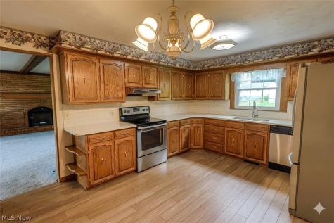 1740 Washington Boulevard Louisville OH 44641