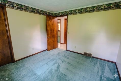 1740 Washington Boulevard Louisville OH 44641