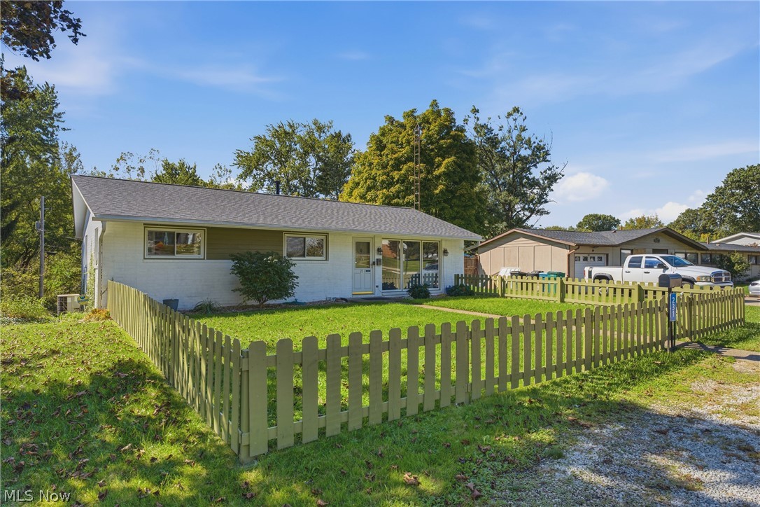 231 Manor Avenue NW Canton OH 44708