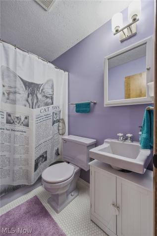 231 Manor Avenue NW Canton OH 44708