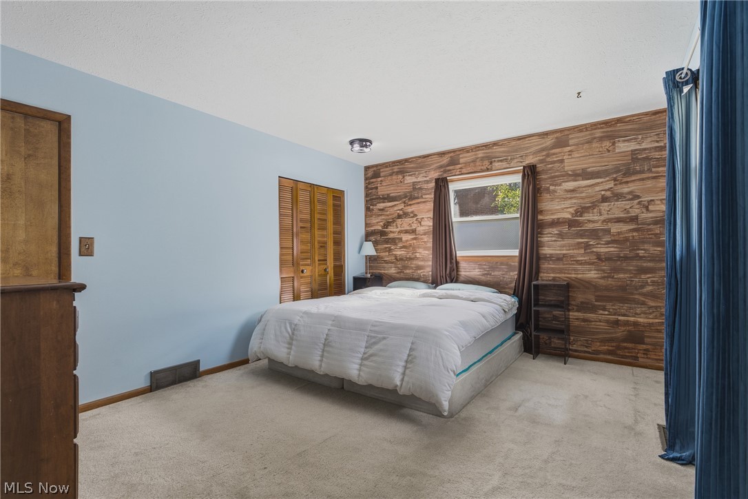231 Manor Avenue NW Canton OH 44708