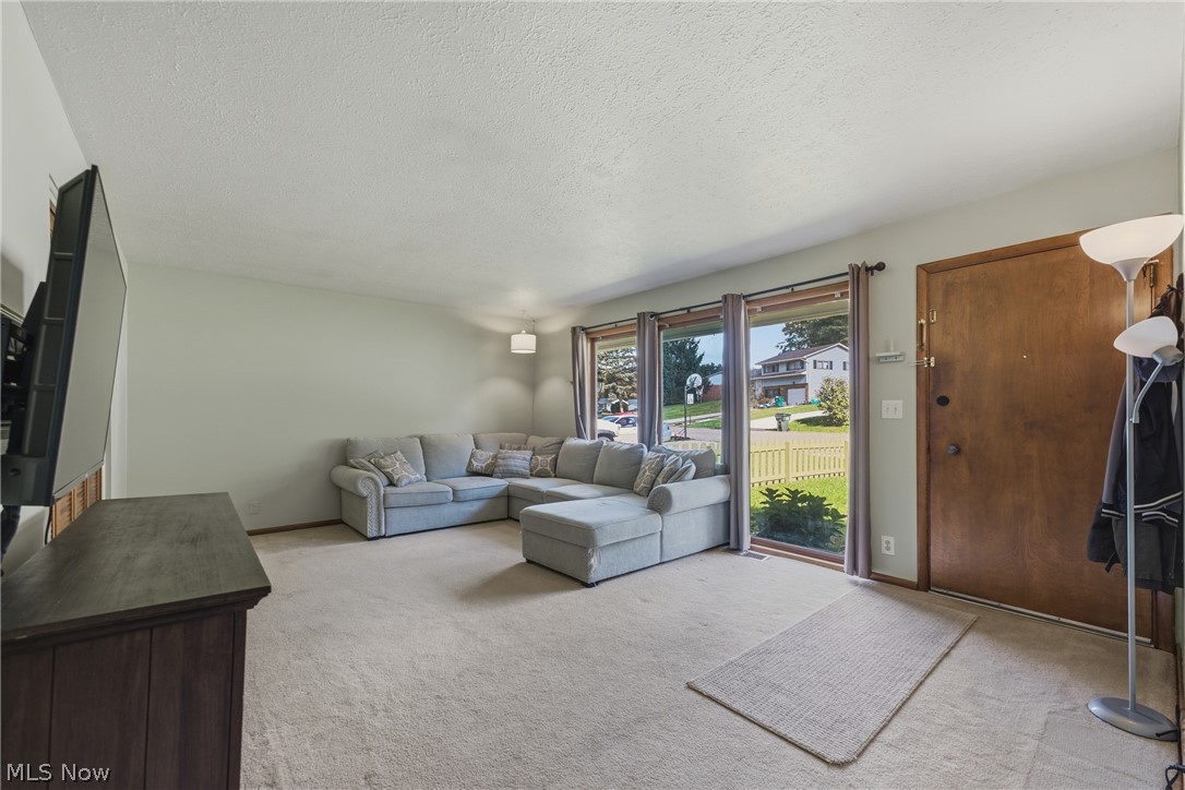 231 Manor Avenue NW Canton OH 44708