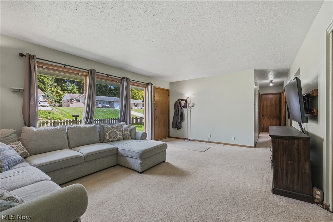 231 Manor Avenue NW Canton OH 44708