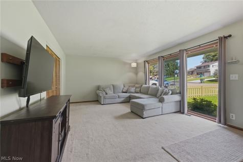231 Manor Avenue NW Canton OH 44708
