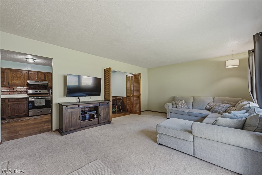 231 Manor Avenue NW Canton OH 44708