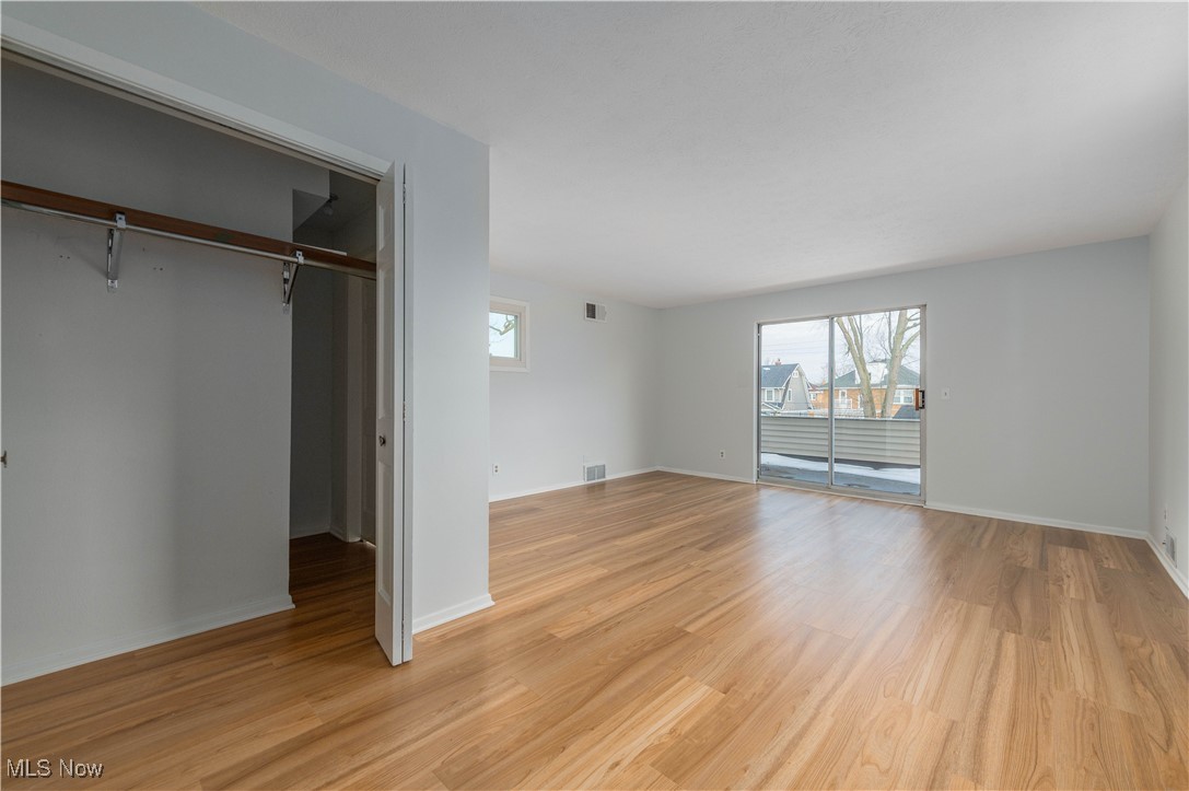 17702 Narragansett Avenue Lakewood OH 44107