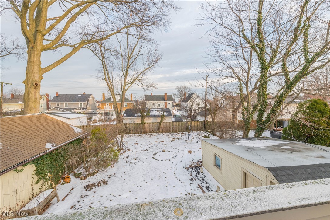 17702 Narragansett Avenue Lakewood OH 44107