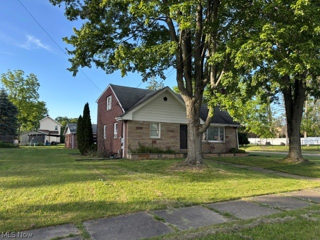 1006 Orlo Warren OH 44485