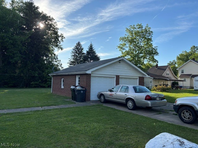 1006 Orlo Warren OH 44485