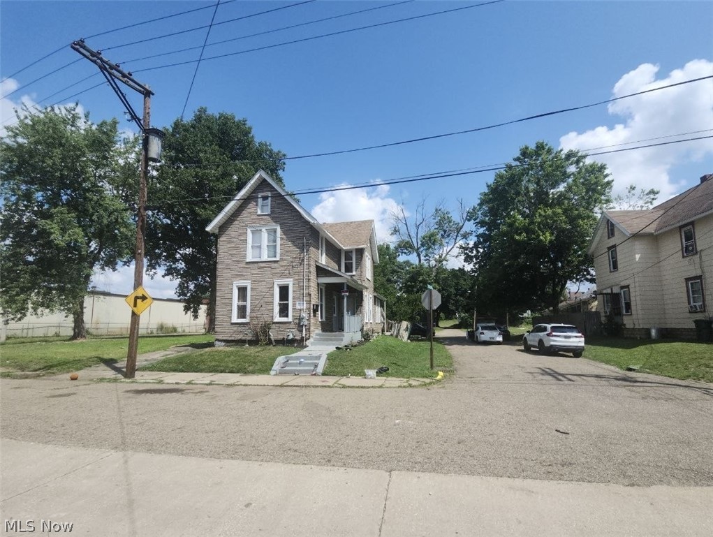 1325 4th Street NW Canton OH 44703
